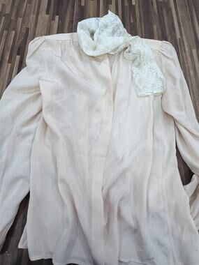 Vintage Robinsons Women's Blouse Size 6 Pink Silk Victorian Vibe Lace Necktie #C